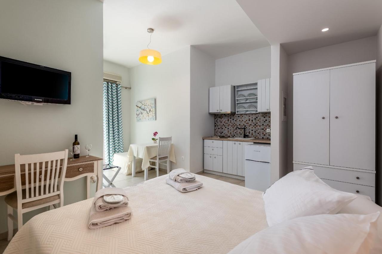 Niriides Luxury Studios Astypalaia Экстерьер фото