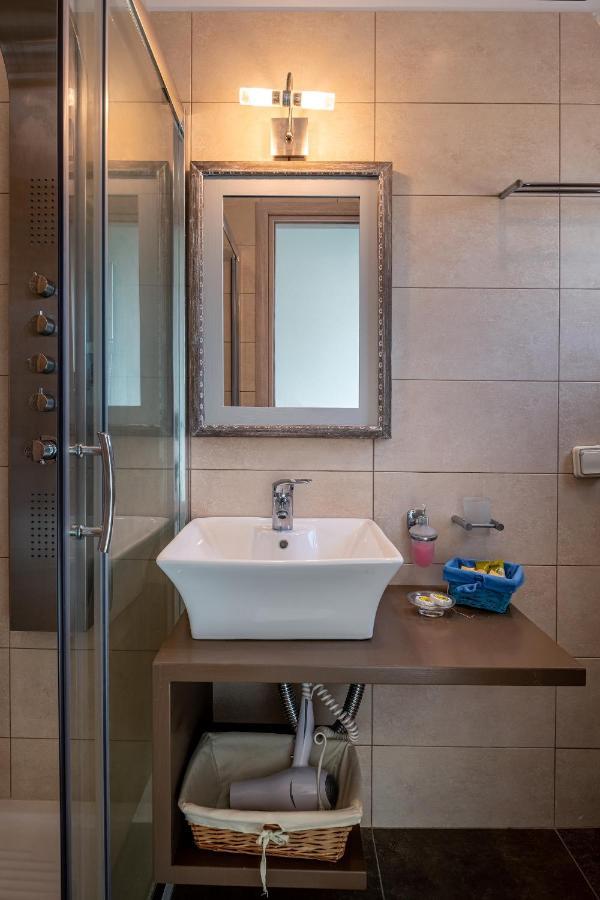 Niriides Luxury Studios Astypalaia Экстерьер фото